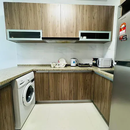 Ataraxia Park Condo Forest City Gelang Patah Exterior photo